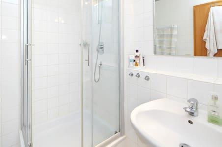 Komfortferienwohnung Zentrum Ludwigsburg Esterno foto
