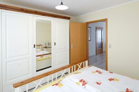 Komfortferienwohnung Zentrum Ludwigsburg Esterno foto